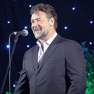 Russell Crowe's Indoor Garden Party Russell Crowe's Indoor Garden Party
