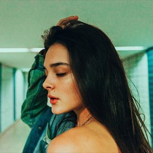 Charlotte Lawrence Charlotte Lawrence