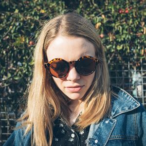 Folklore Sessions Presents; Chloe Foy Folklore Sessions Presents; Chloe Foy