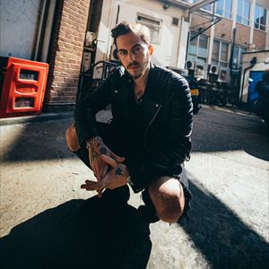 Dennis Lloyd Dennis Lloyd