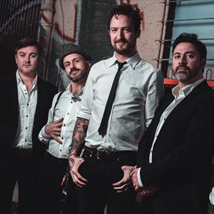 Frank Turner & The Sleeping Souls Frank Turner & The Sleeping Souls