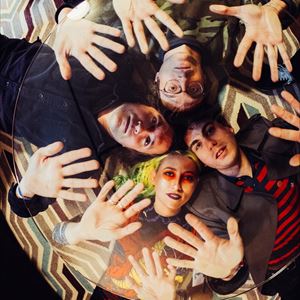 Frankie and the Witch Fingers
