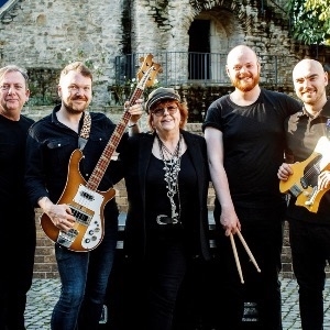 Maggie Reilly