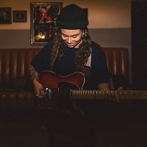 Tash Sultana Tash Sultana
