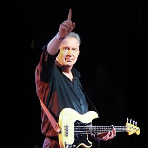 THE TOM ROBINSON BAND THE TOM ROBINSON BAND