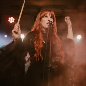 LUNGS - PERFORMING FLORENCE + THE MACHINE