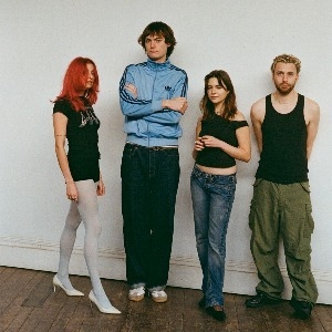 Hank, Catcher (US) and Denh Izen