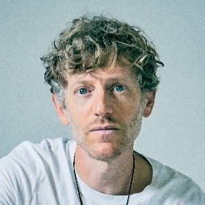 Robert Stillman + Tom Skinner (solo)