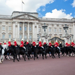 Changing of the Guards Walking Tour