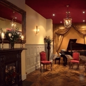 Chopin & Champagne at Christmas Chopin & Champagne at Christmas