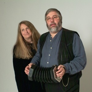 Dave Webber and Anni Fentiman at Swindon Folk Club