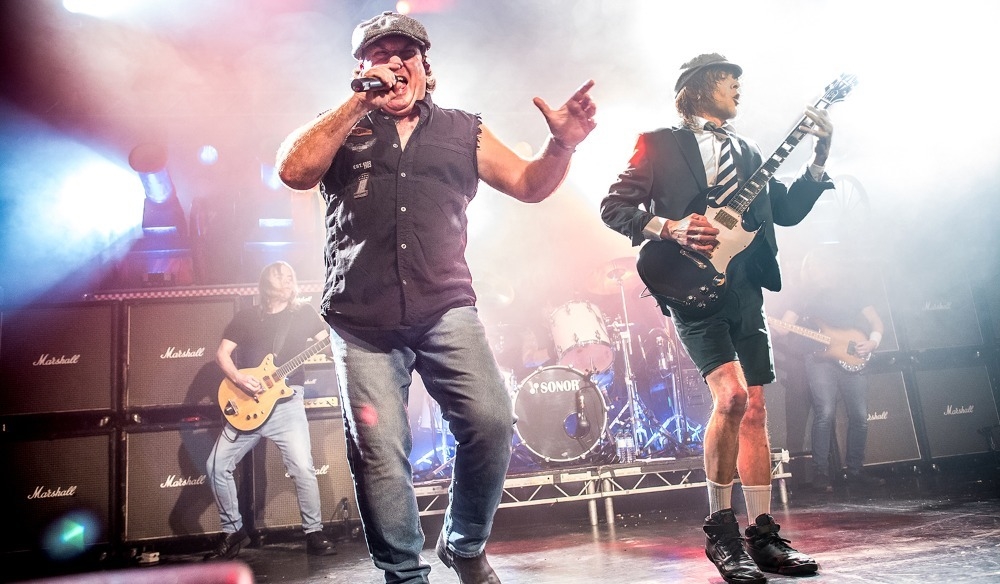 LIVE/WIRE - THE AC/DC SHOW