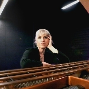 Liz Stringer - Intimate UK Solo Tour