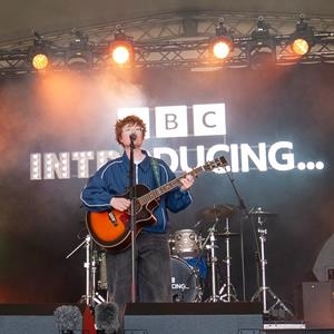 Miles Temp + support Tonia