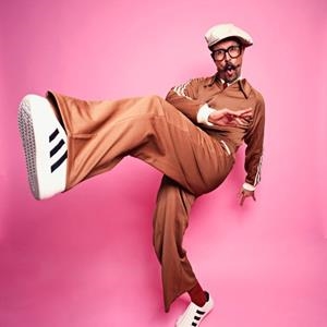 Mr.B The Gentleman Rhymer