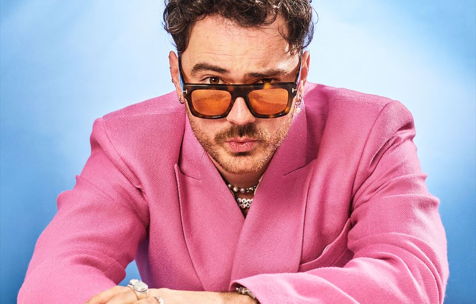 CIAN DUCROT ANNOUNCES UK TOUR & DETAILS OF NEW ALBUM!