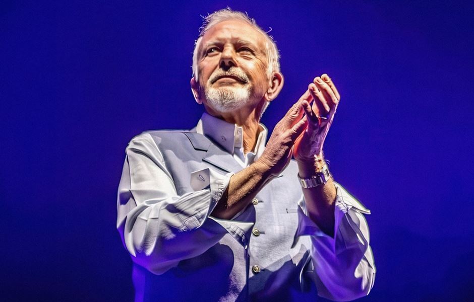 David Essex Announces 'Thanks for the Memories' UK Tour Sept 2026