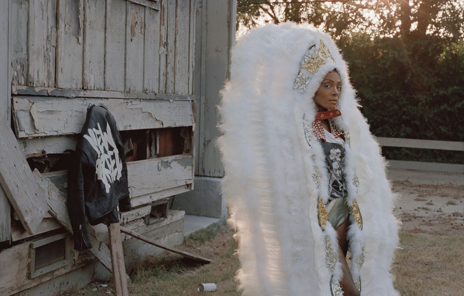 DAWN APRIL HEADLINE ANNOUNCED AT MANCHESTER YES 