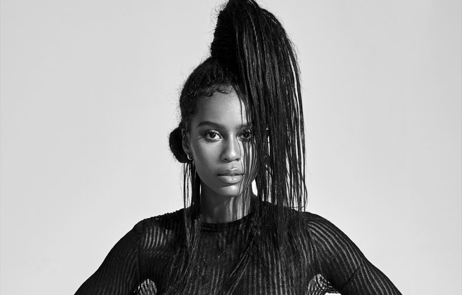 IAMDDB  ANNOUNCES NEW SINGLE ?FAMOUS'  + HEADLINE EU / UK 2020 TOUR INCLUDING BRIXTON ACADEMY