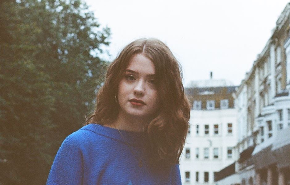 MAISIE PETERS ANNOUNCES BIGGEST HEADLINE SHOW TO DATE