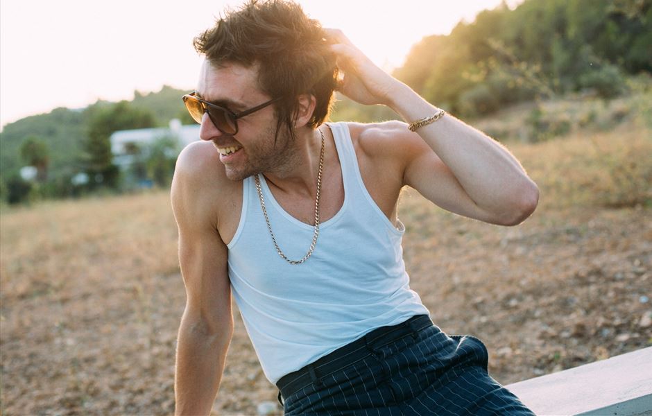 MILES KANE ANNOUNCES INTIMATE UK OCTOBER TOUR