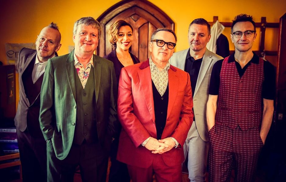 SQUEEZE ANNOUNCE AUTUMN UK TOUR WILL BENEFIT THE TRUSSELL TRUST FOOD BANK NETWORK