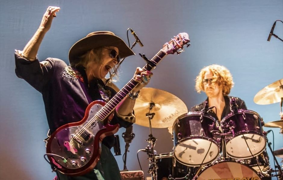 The Waterboys Featuring Steve Earle Announce Fisherman's Blues Revue UK Dates 