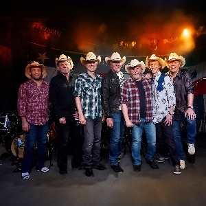 Paul Young's Los Pacaminos