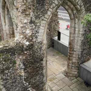 SECRET SPACES IN THE CITY WALKING TOUR - 118 London Wall (London)