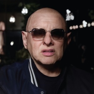 Shaun Ryder Happy Mondays......