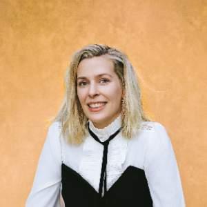 Sara Pascoe & Guests