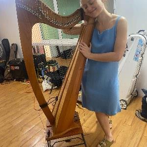 ESTHER SWIFT IN CONCERT supported by HARRY LI