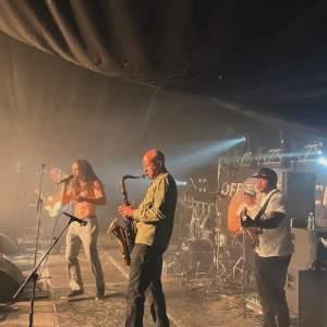 The Beat ft Ranking Jnr