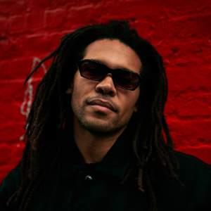 MOMENTUM | Bradley Zero, Gabrielle Kwarteng + more MOMENTUM | Bradley Zero, Gabrielle Kwarteng + more