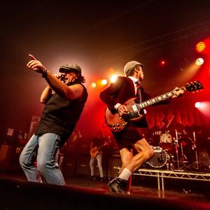 Livewire: Ac/Dc Tribute