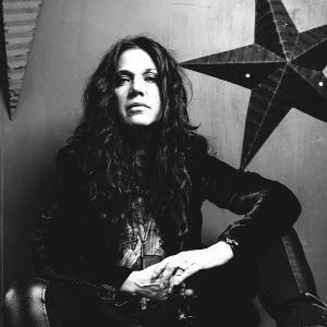 Sari Schorr Sari Schorr