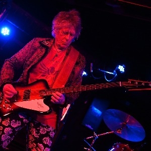 MARTIN TURNER Ex WISHBONE ASH