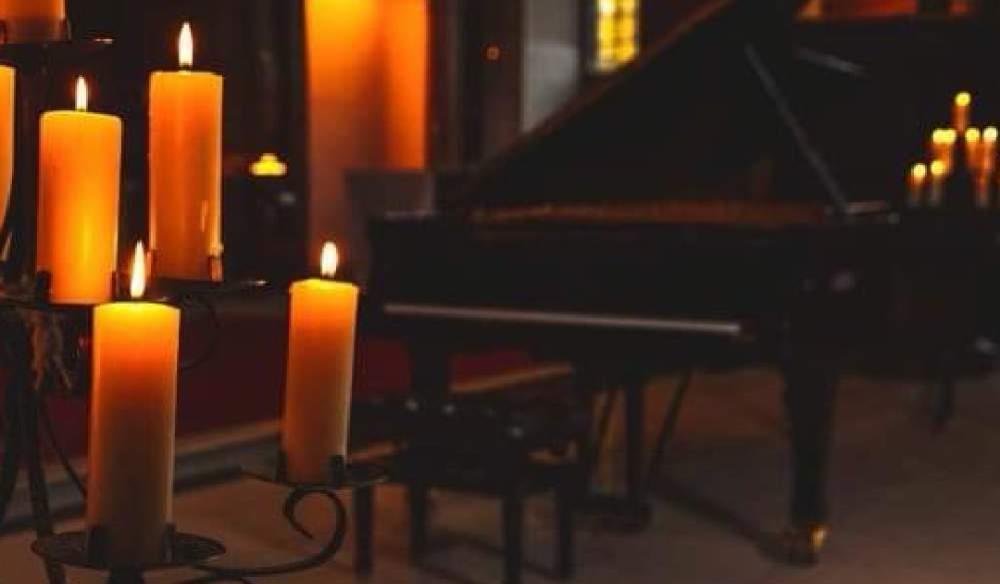 RHAPSODY IN BLUE BY CANDLELIGHT AT ST PAULS