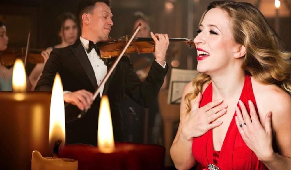 A NIGHT AT THE OPERA BY CANDLELIGHT CMP2026