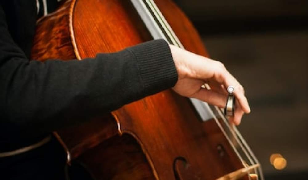 Bach Cello Suites by Candlelight