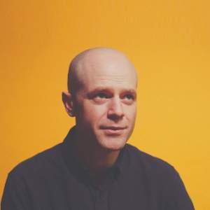 David Elms Describes A Room