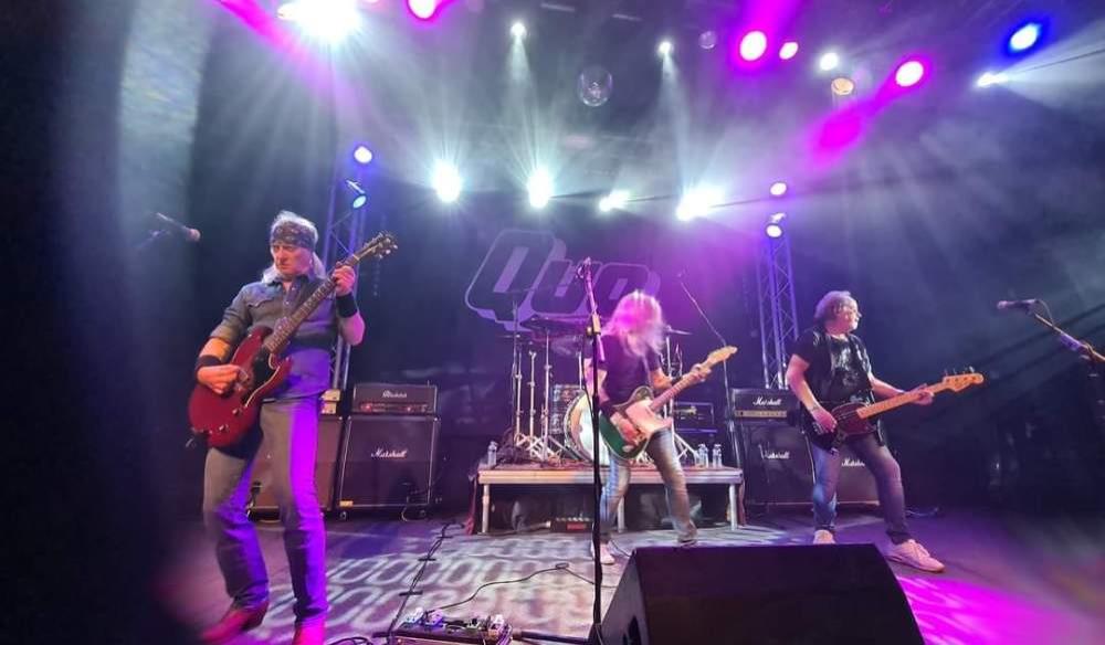 QUO CONNECTION feat. Jeff Rich (ex-Quo drummer)