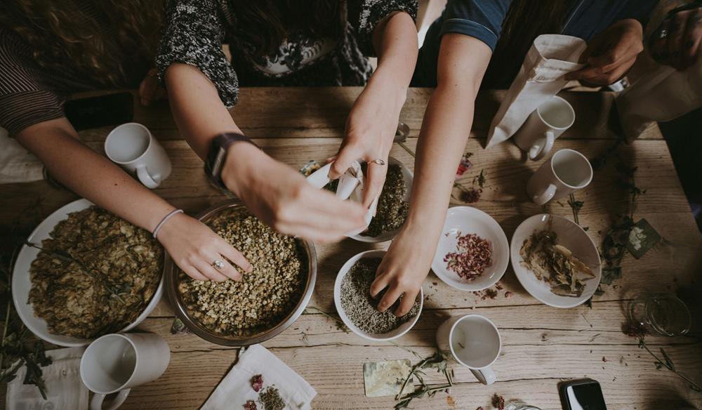 How To Eat Herbs: Flowers