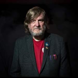 BMX Bandits Live on The Golden Hinde
