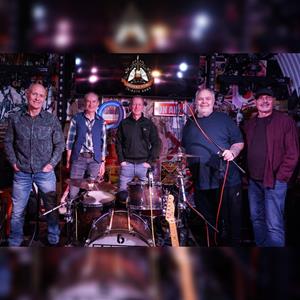Creedence Rising - The Creedence Clearwater Revival Show