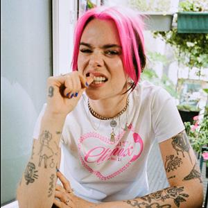 girli + Support