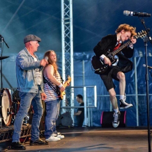 ACDC Tribute HELLS BELLS ACDC Tribute HELLS BELLS