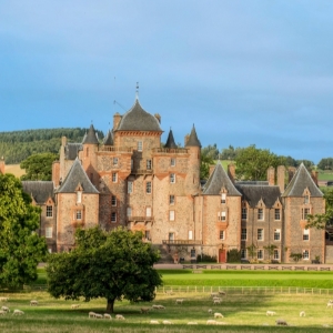 Alice in Wonderland - Thirlestane Castle Alice in Wonderland - Thirlestane Castle