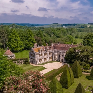 Alice's Adventures in Wonderland - Athelhampton Alice's Adventures in Wonderland - Athelhampton