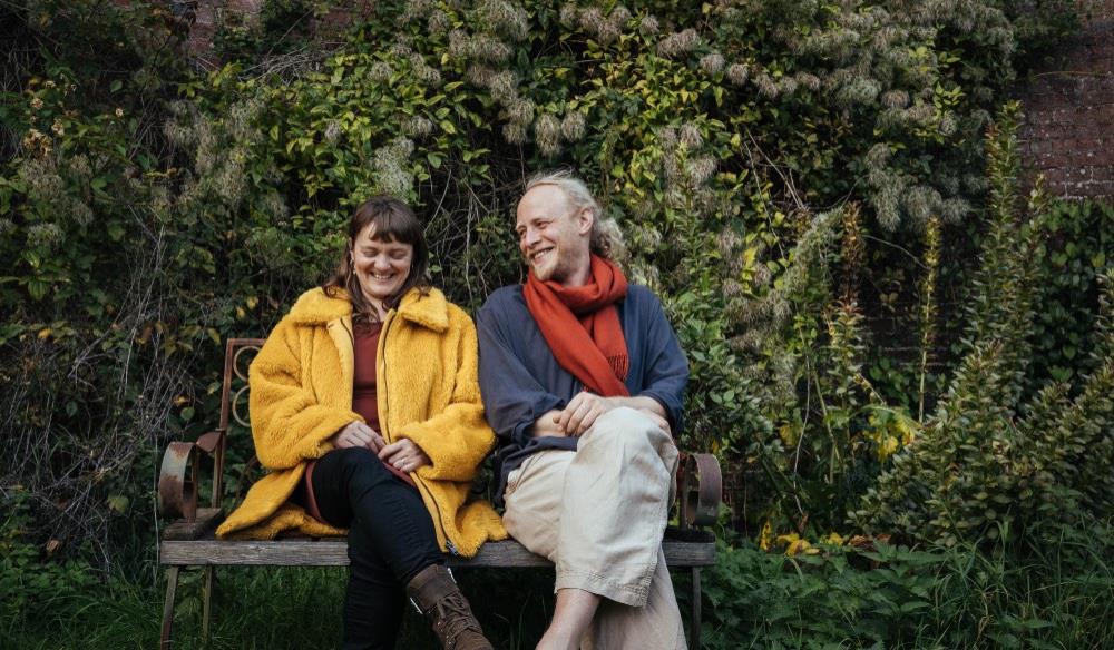 Hannah James & Toby Kuhn